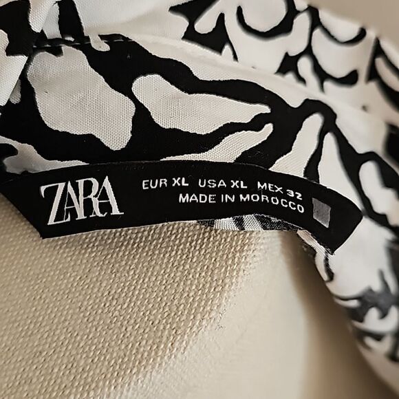 NWOT Zara Blouse Black White Floral Spring Vacation Brunch - Picture 4 of 7
